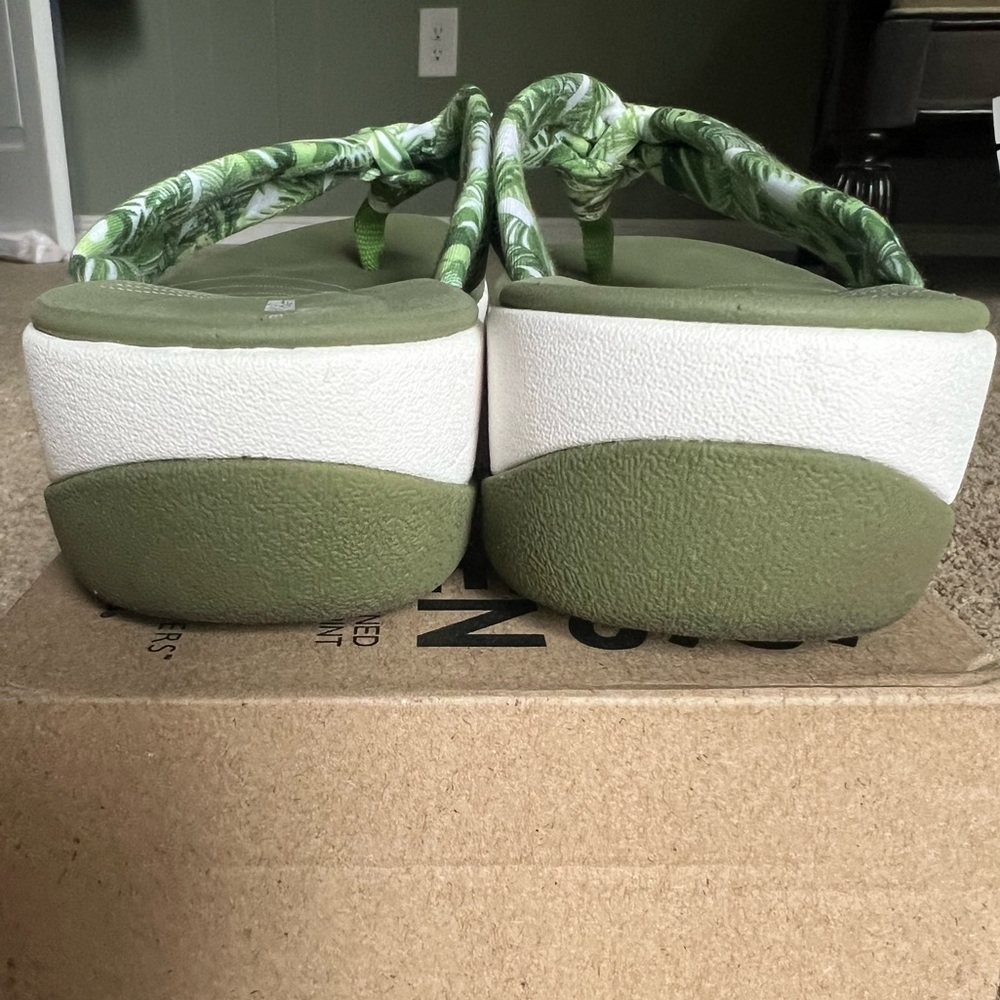 Cloudsteppers by Clarks Women’s Arla Glison Sandals - Picture 7 of 7